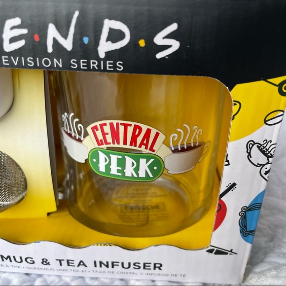 Friends Glass Mug and Tea Infuser - Picture 5 of 5